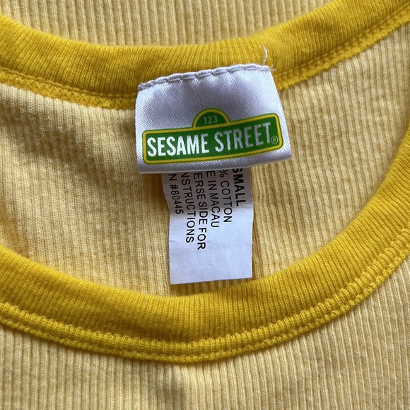 Sesame Street Ernie Bath Time Yellow Tank Kids Small - Picture 3 of 3